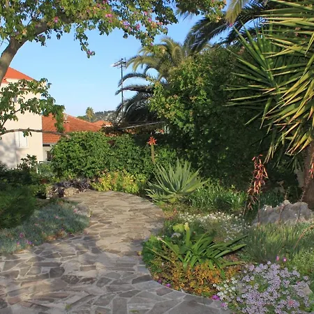 Сasa de vacaciones Seaside House Razanj, - 7514 *